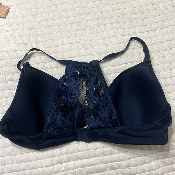 Excellent Condition Soma 36C Embraceable Racerback Light Lining Lace Navy Blue - Picture 5 of 7